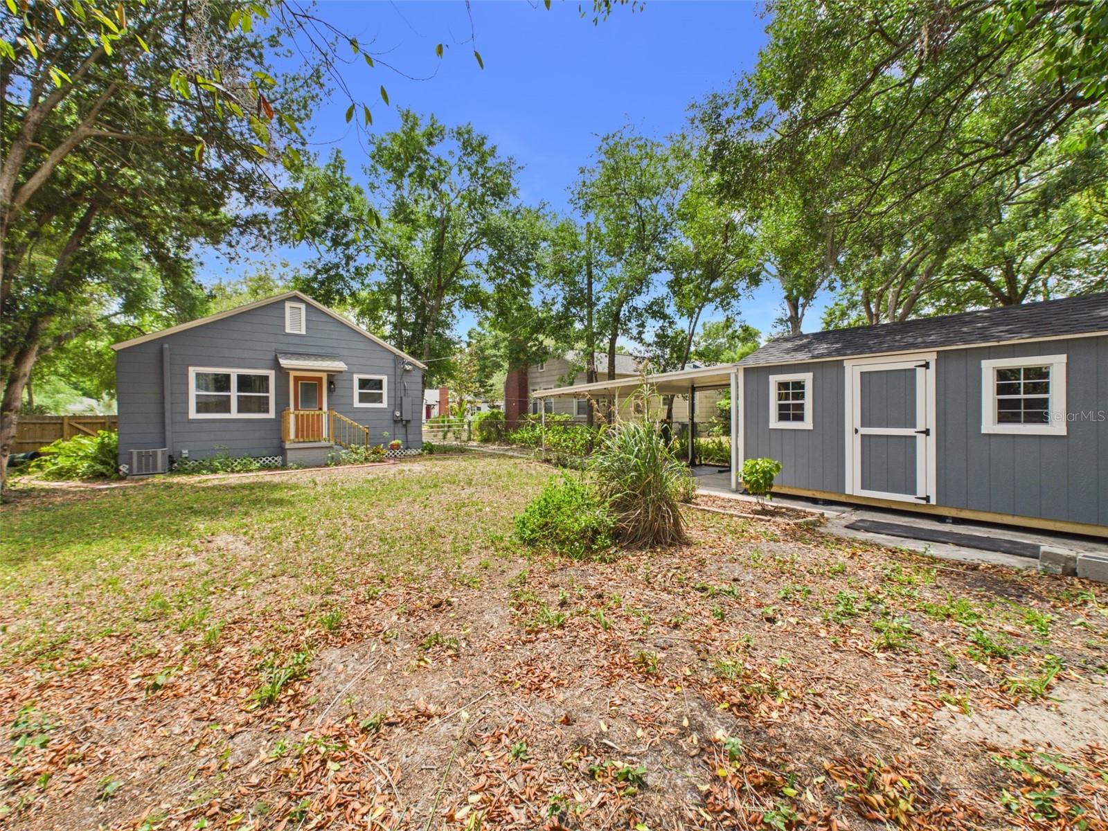 1210 E IDLEWILD AVE, TAMPA, FL, 33604