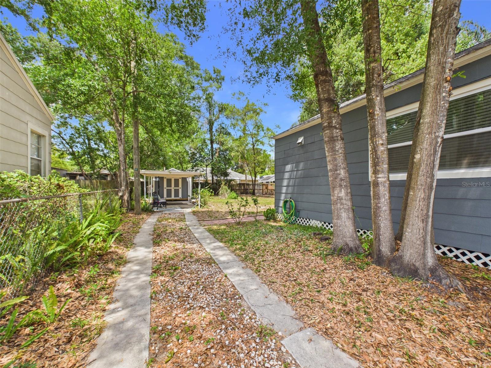 1210 E IDLEWILD AVE, TAMPA, FL, 33604