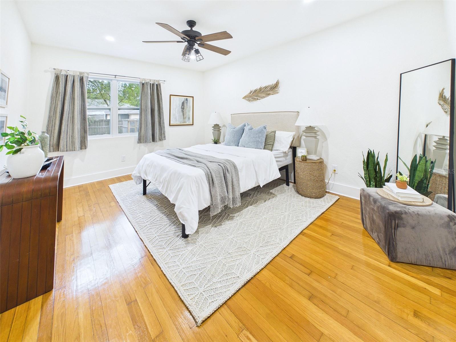 1210 E IDLEWILD AVE, TAMPA, FL, 33604