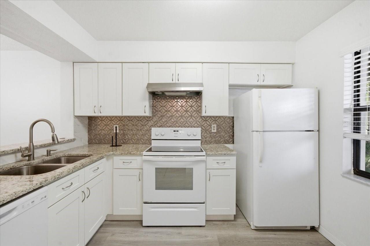 3399 MERMOOR DR #101, PALM HARBOR, FL, 34685