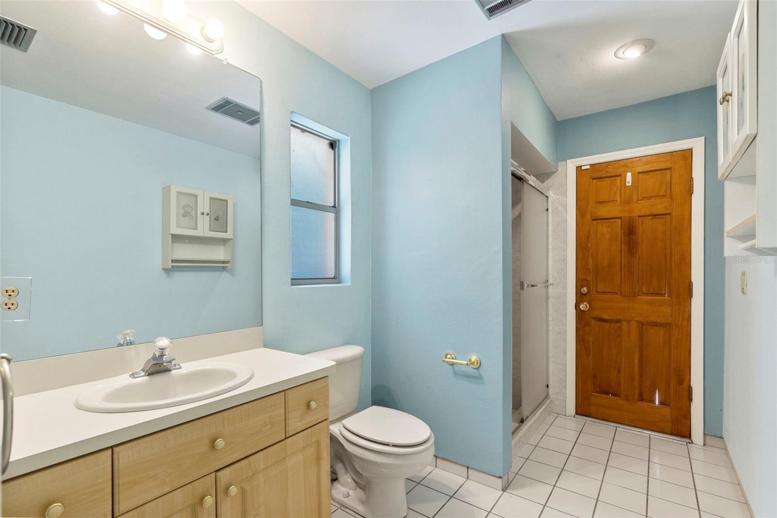 8976 LAKE DR, NEW PORT RICHEY, FL, 34654