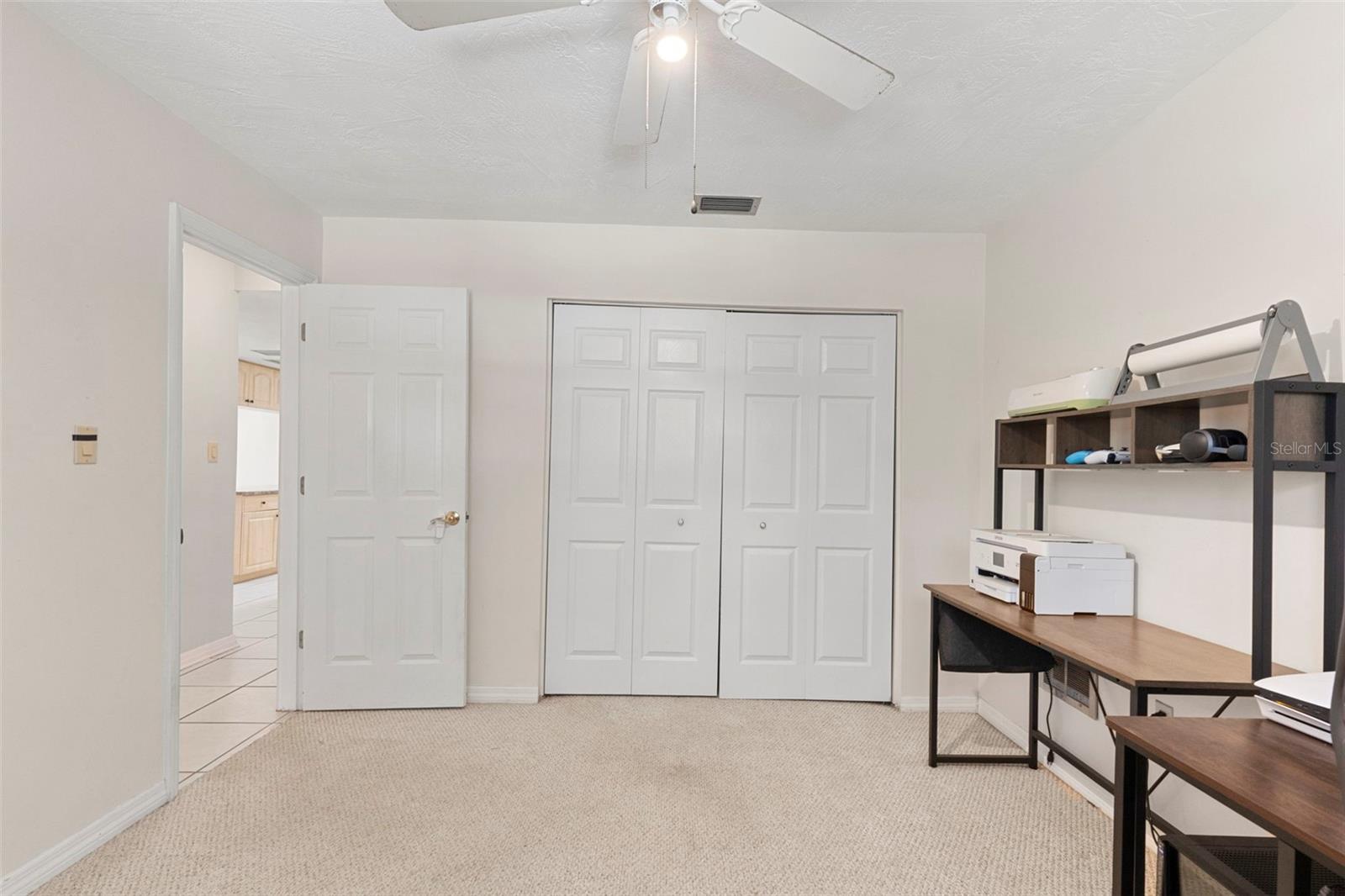 8976 LAKE DR, NEW PORT RICHEY, FL, 34654