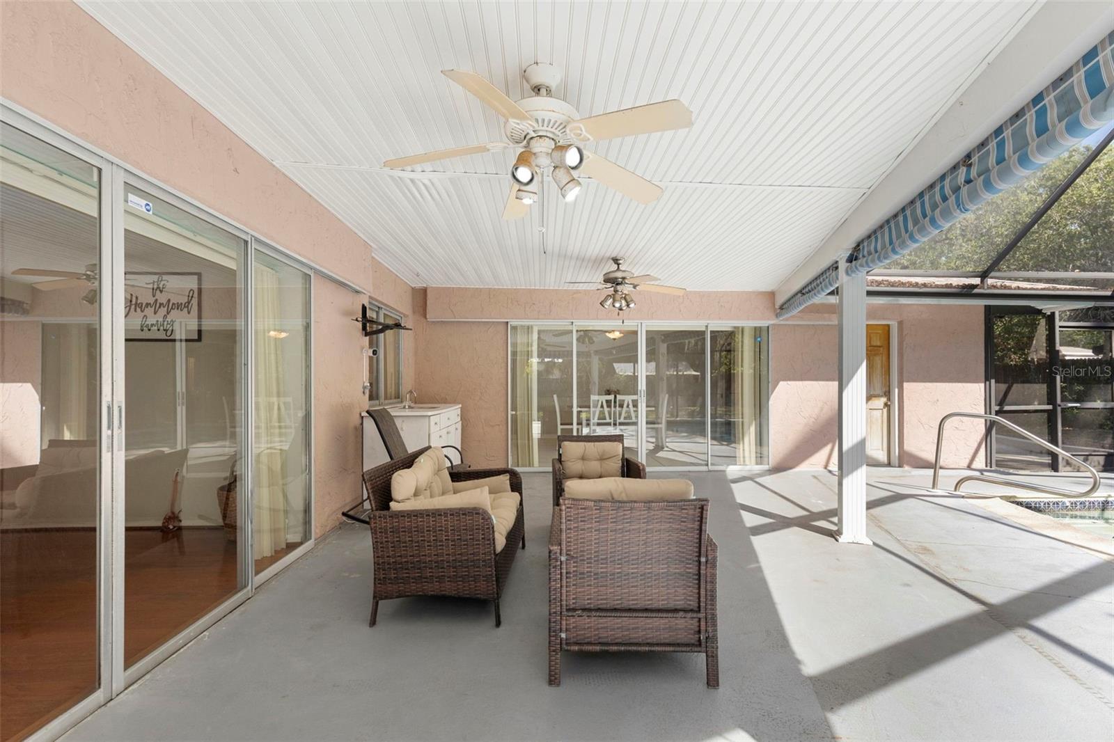 8976 LAKE DR, NEW PORT RICHEY, FL, 34654