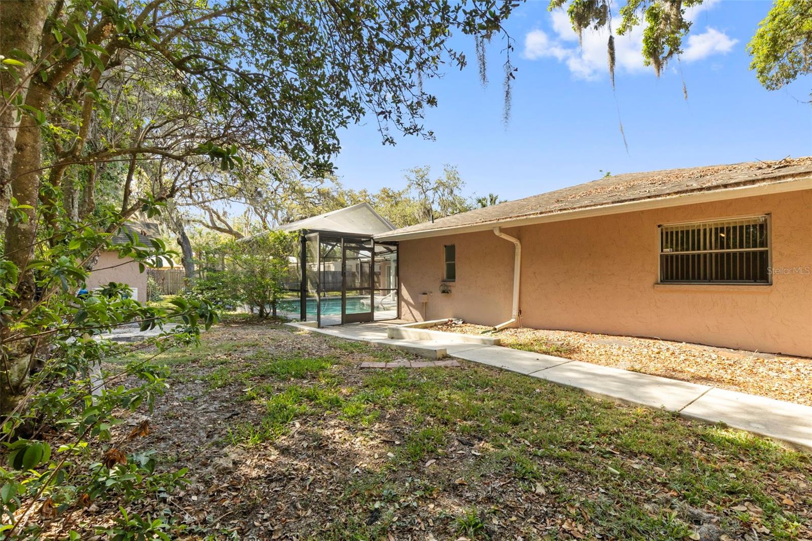8976 LAKE DR, NEW PORT RICHEY, FL, 34654