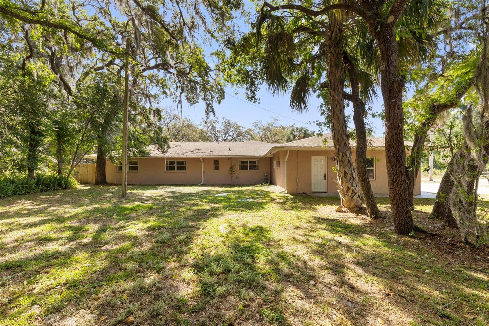 8976 LAKE DR, NEW PORT RICHEY, FL, 34654