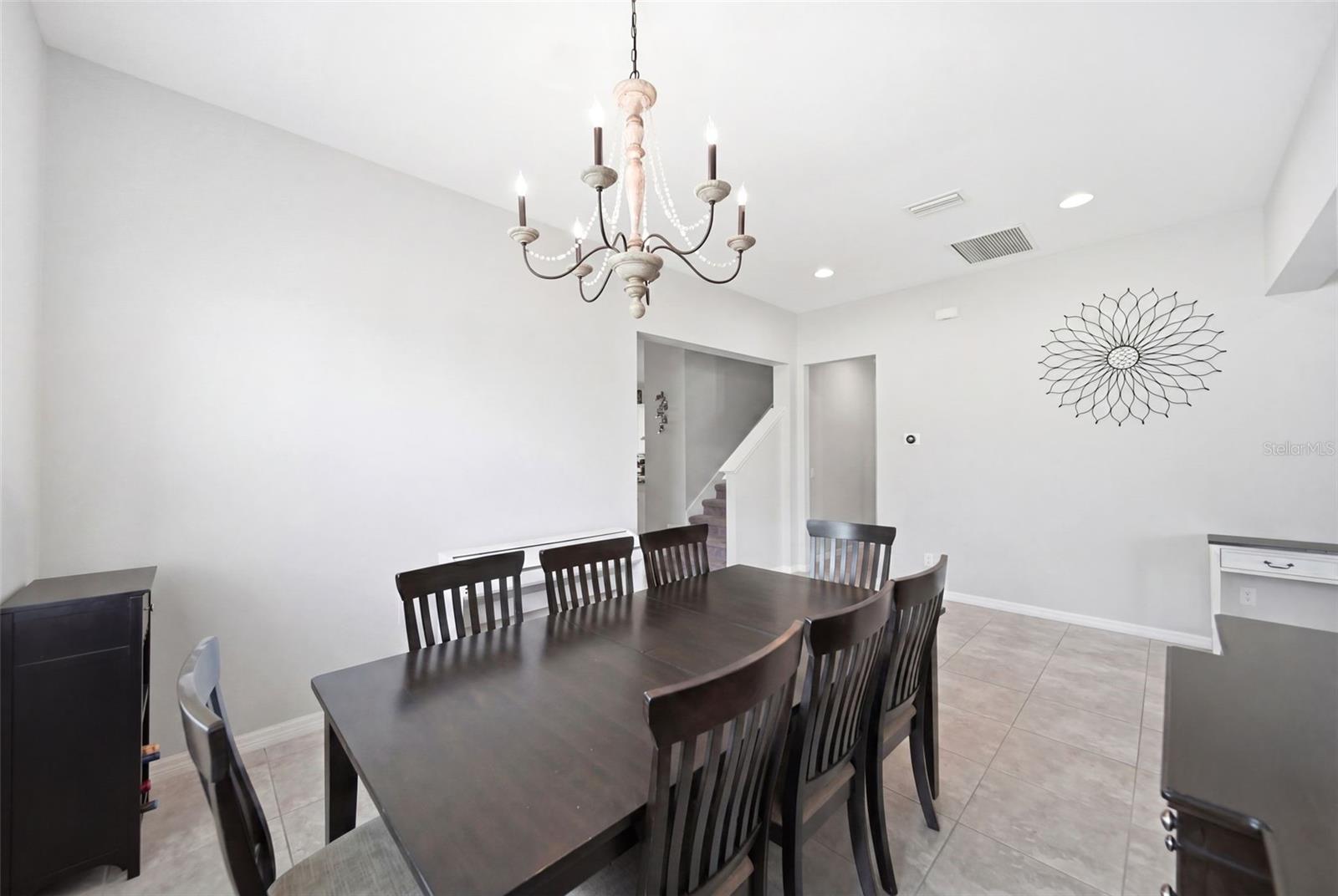 947 MAYPOLE DR, APOPKA, FL, 32703