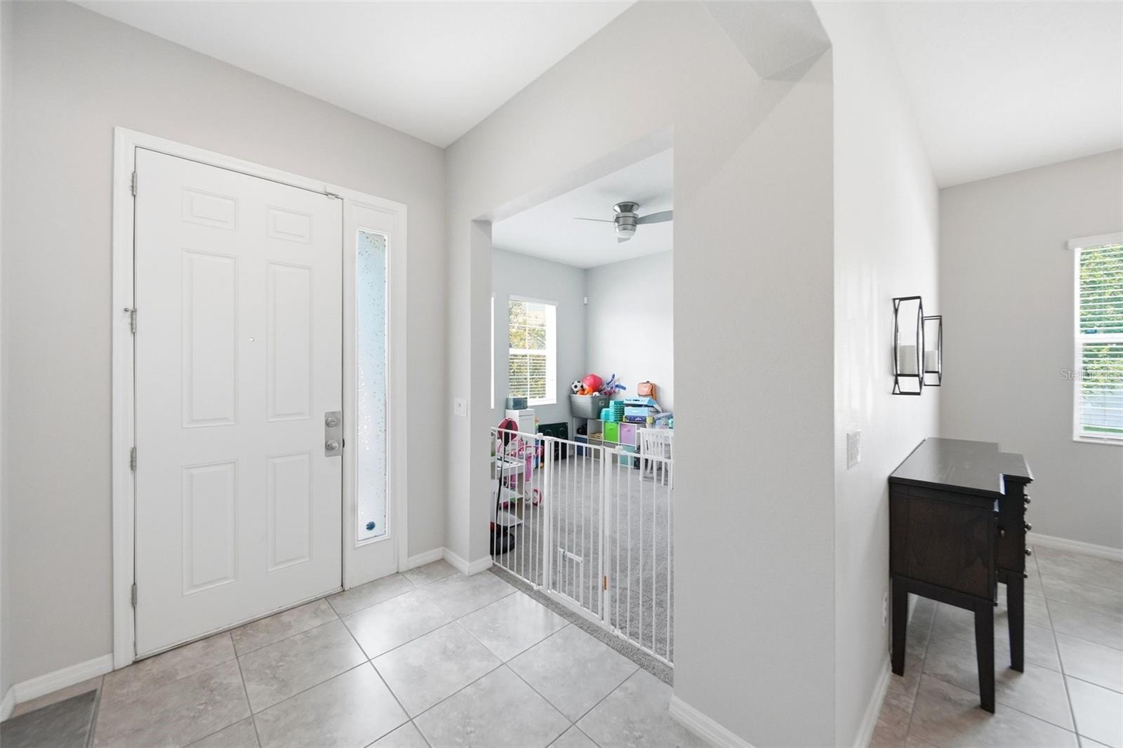 947 MAYPOLE DR, APOPKA, FL, 32703