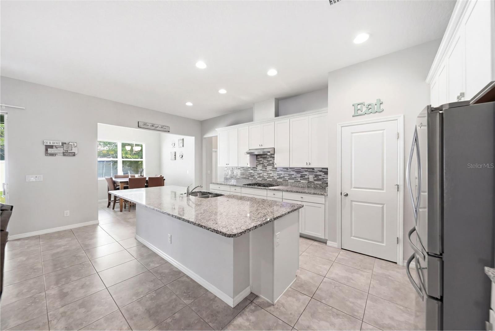 947 MAYPOLE DR, APOPKA, FL, 32703