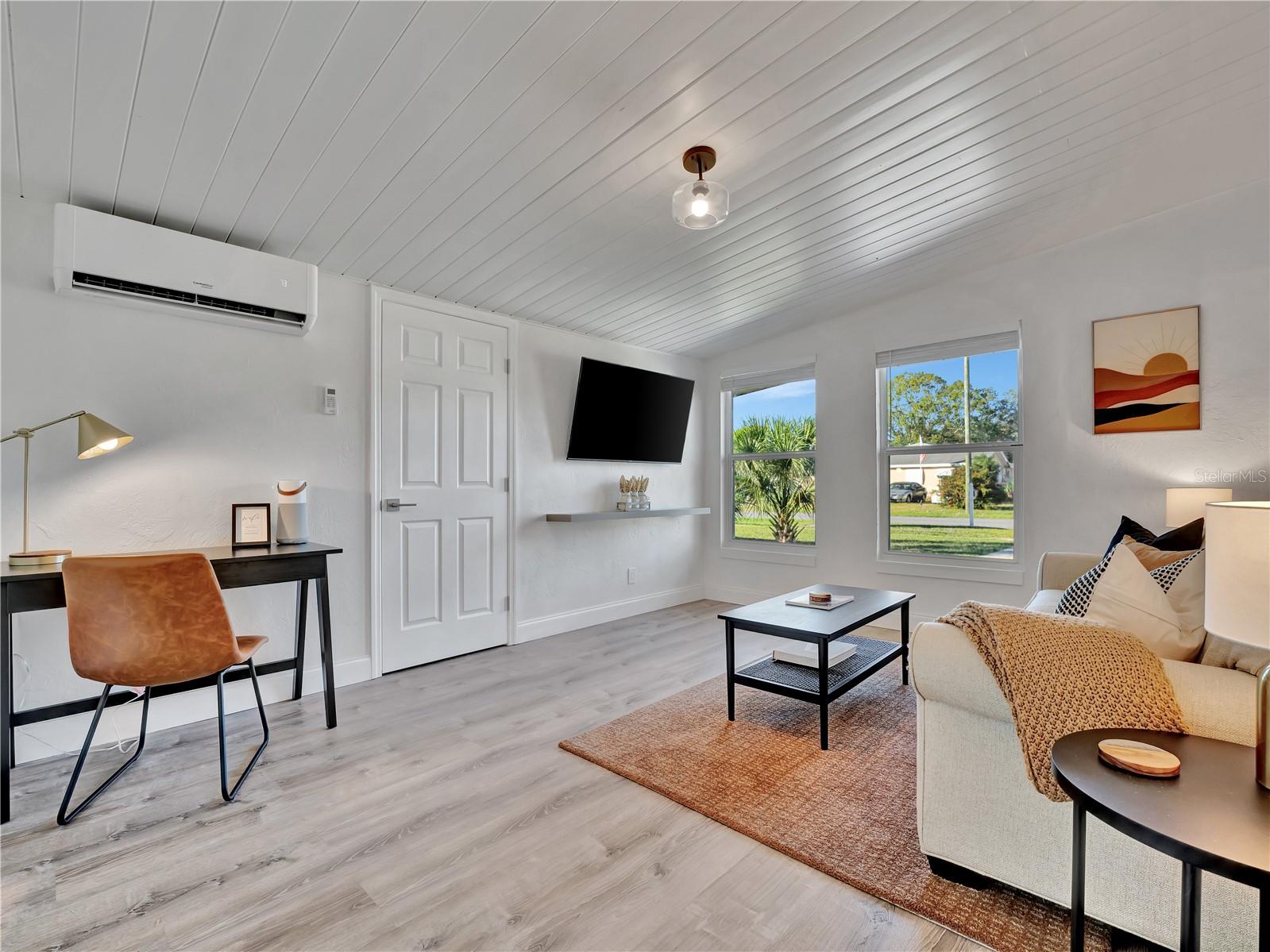 4002 W OKLAHOMA AVE, TAMPA, FL, 33616