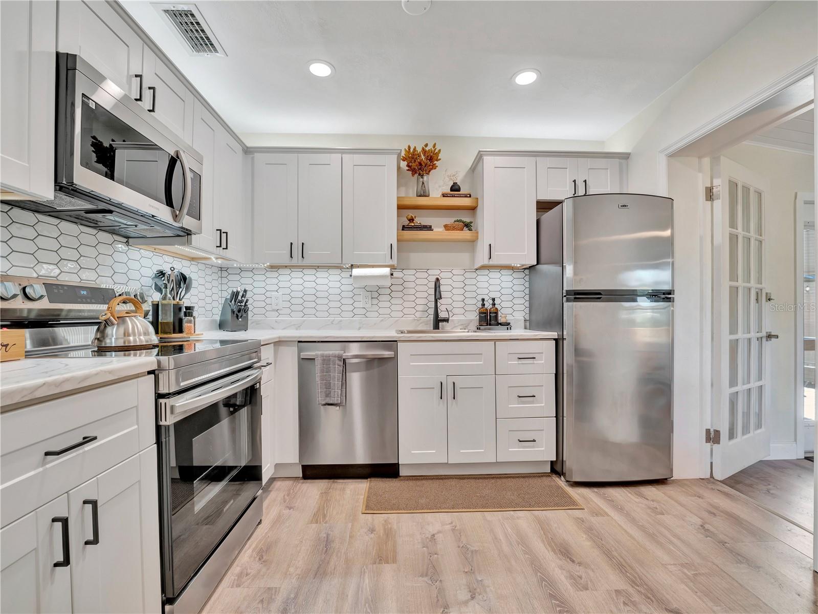 4002 W OKLAHOMA AVE, TAMPA, FL, 33616