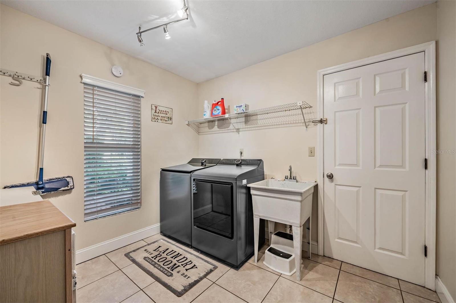 2542 MASON OAKS DR, VALRICO, FL, 33596