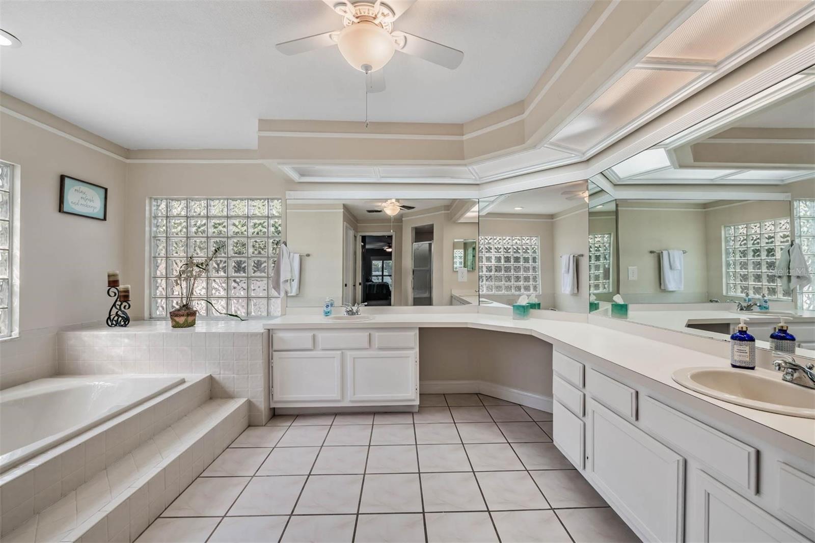 2542 MASON OAKS DR, VALRICO, FL, 33596