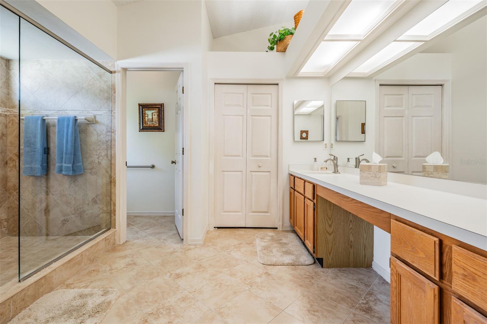 9008 QUAIL CREEK DR, TAMPA, FL, 33647