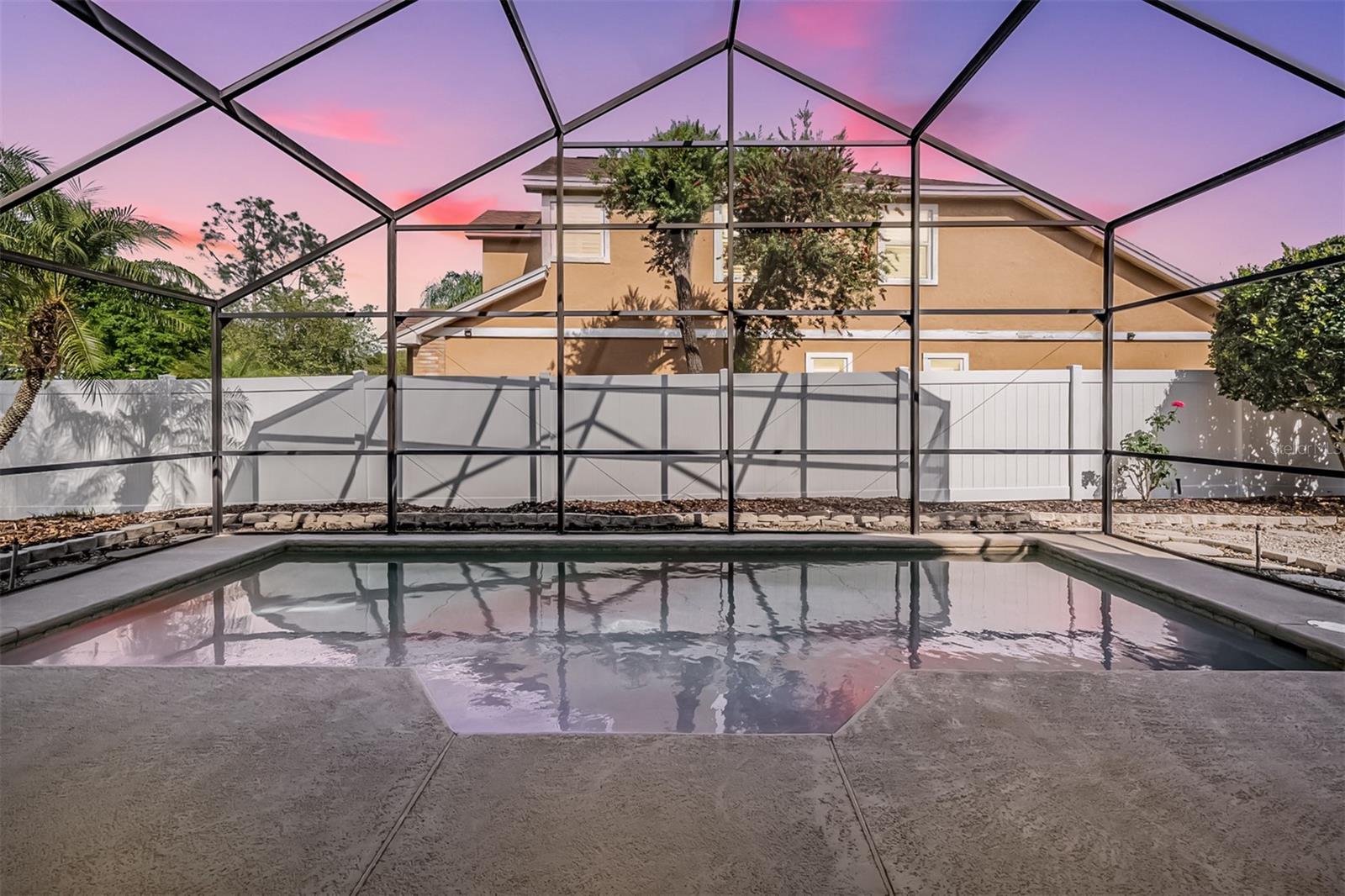 9008 QUAIL CREEK DR, TAMPA, FL, 33647