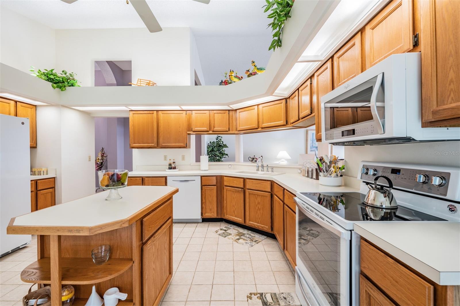 9008 QUAIL CREEK DR, TAMPA, FL, 33647