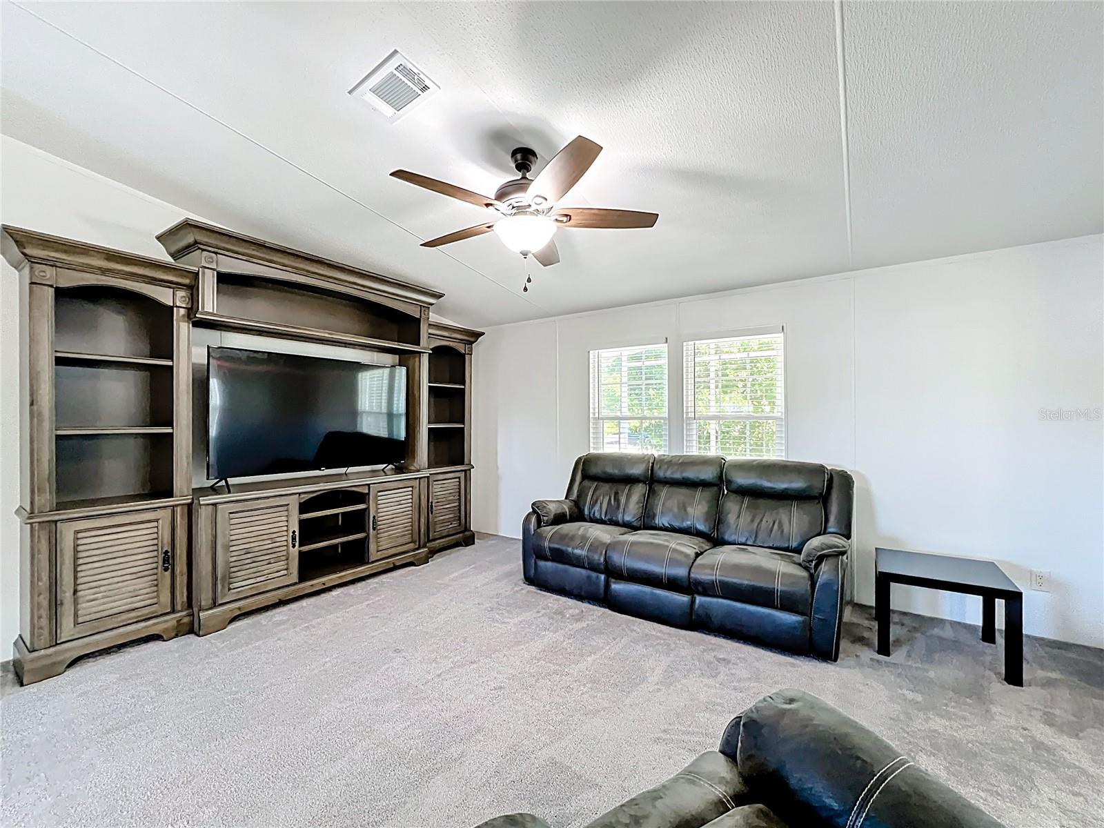 9040 MERCURY DR, ST CLOUD, FL, 34773