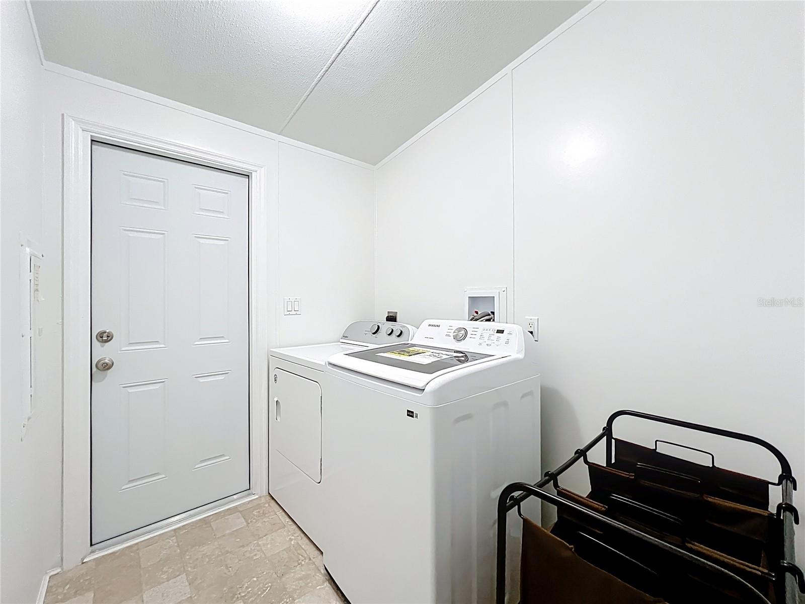 9040 MERCURY DR, ST CLOUD, FL, 34773