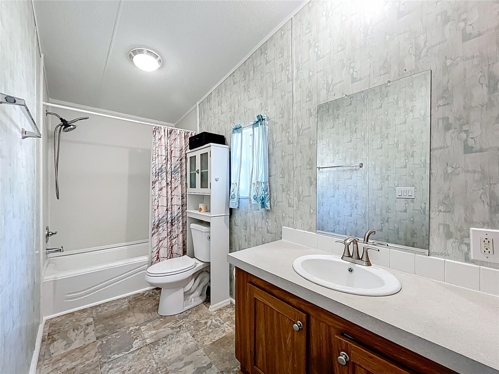 9040 MERCURY DR, ST CLOUD, FL, 34773