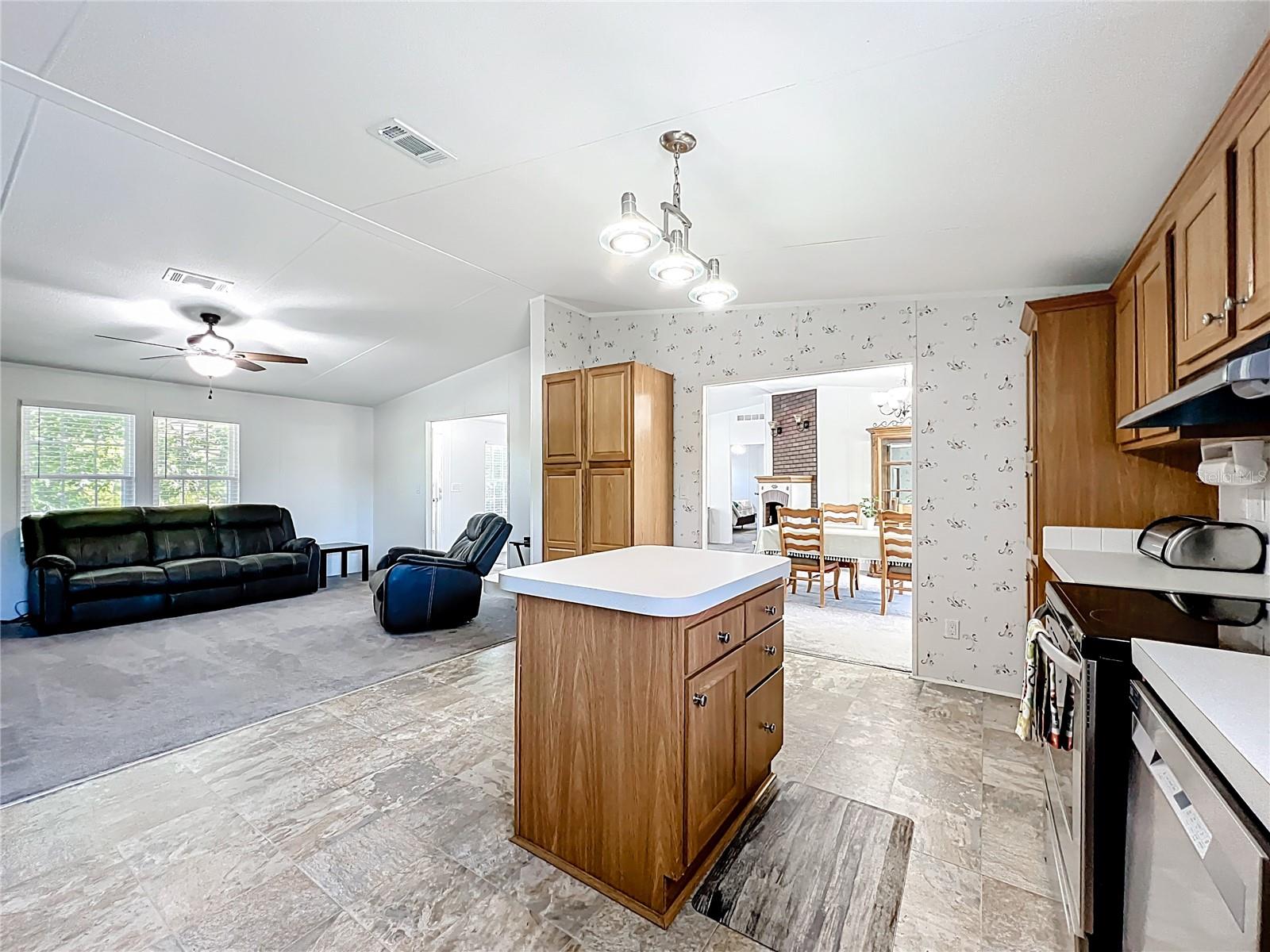 9040 MERCURY DR, ST CLOUD, FL, 34773