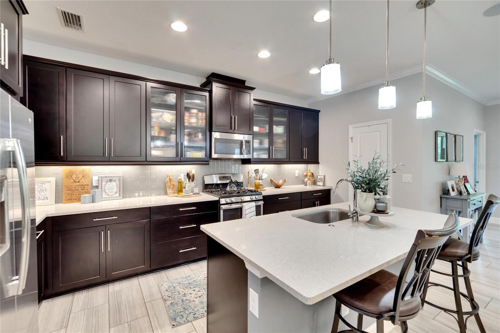 7211 MEETING HOUSE LN, APOLLO BEACH, FL, 33572