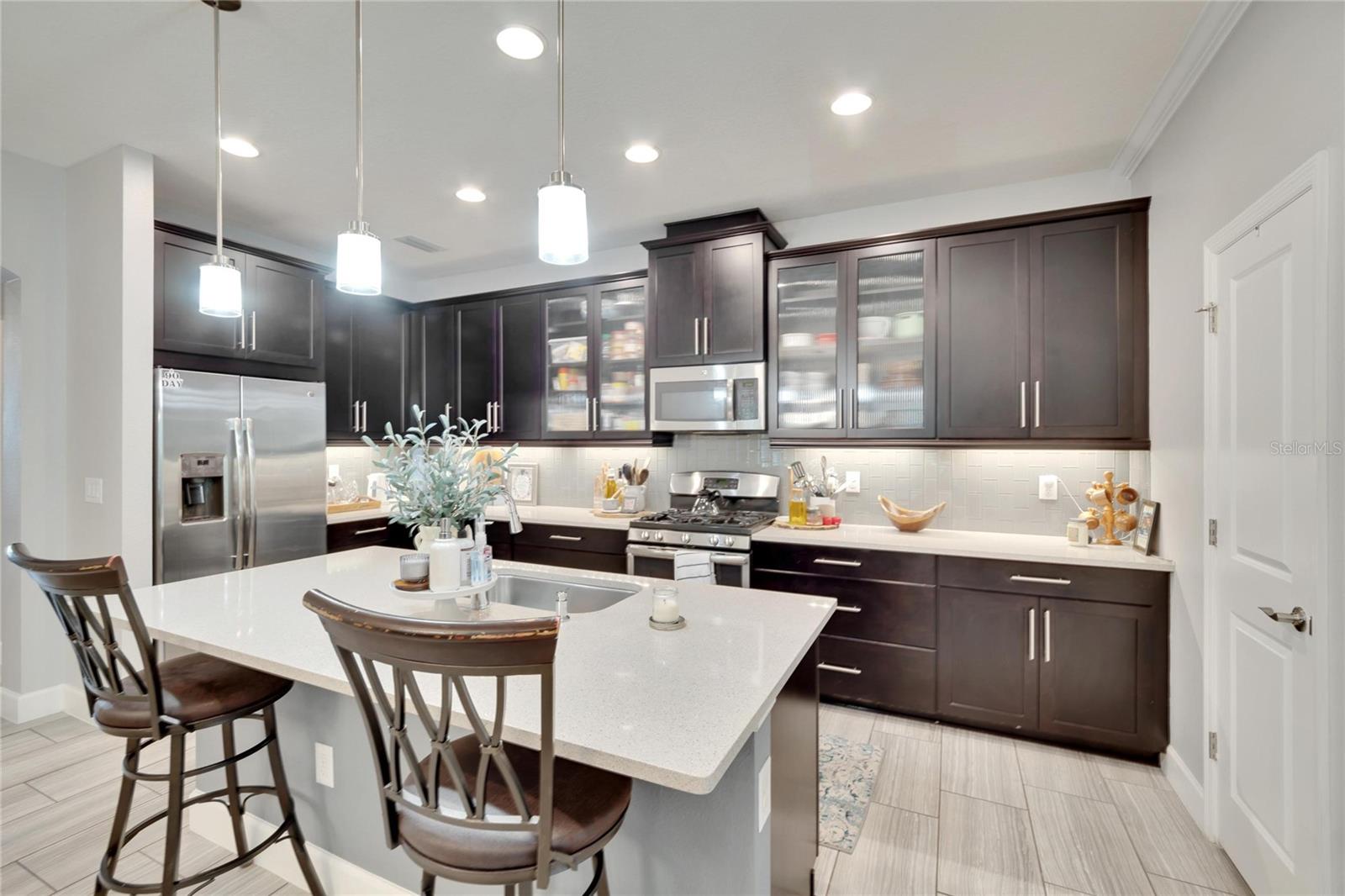 7211 MEETING HOUSE LN, APOLLO BEACH, FL, 33572