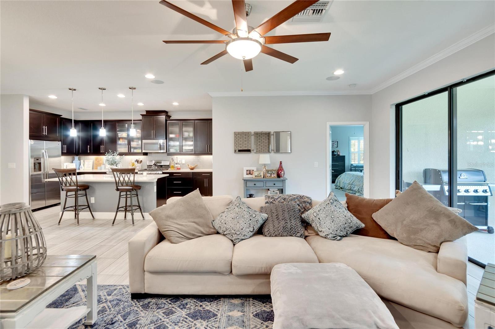 7211 MEETING HOUSE LN, APOLLO BEACH, FL, 33572