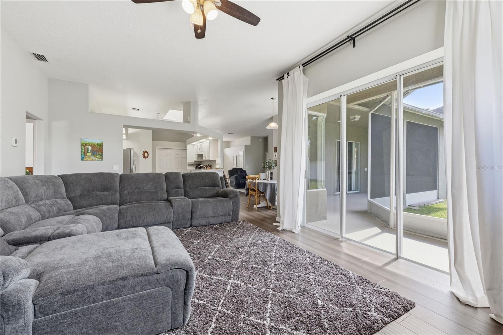 10121 KINGSHYRE WAY, TAMPA, FL, 33647