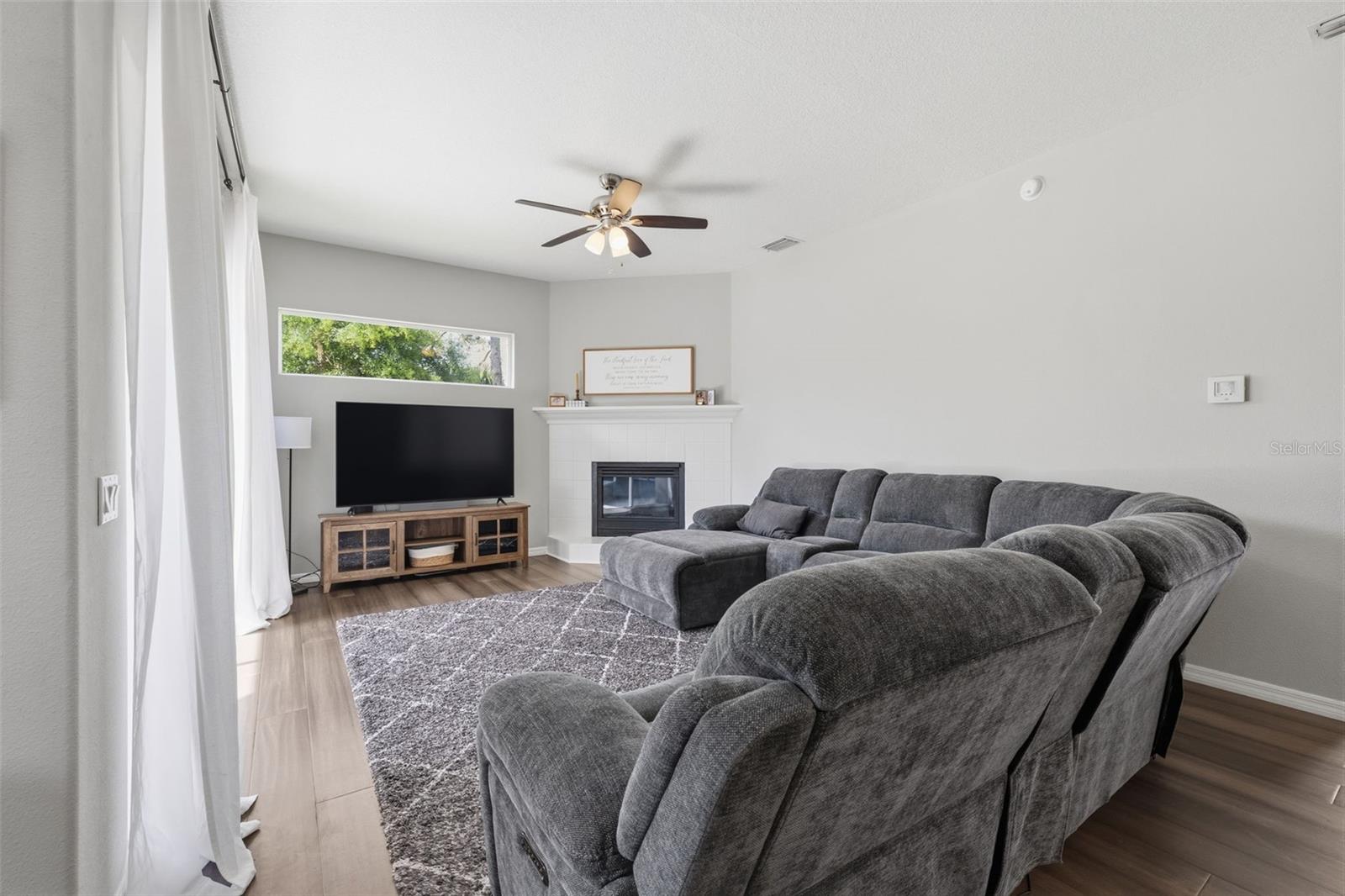 10121 KINGSHYRE WAY, TAMPA, FL, 33647