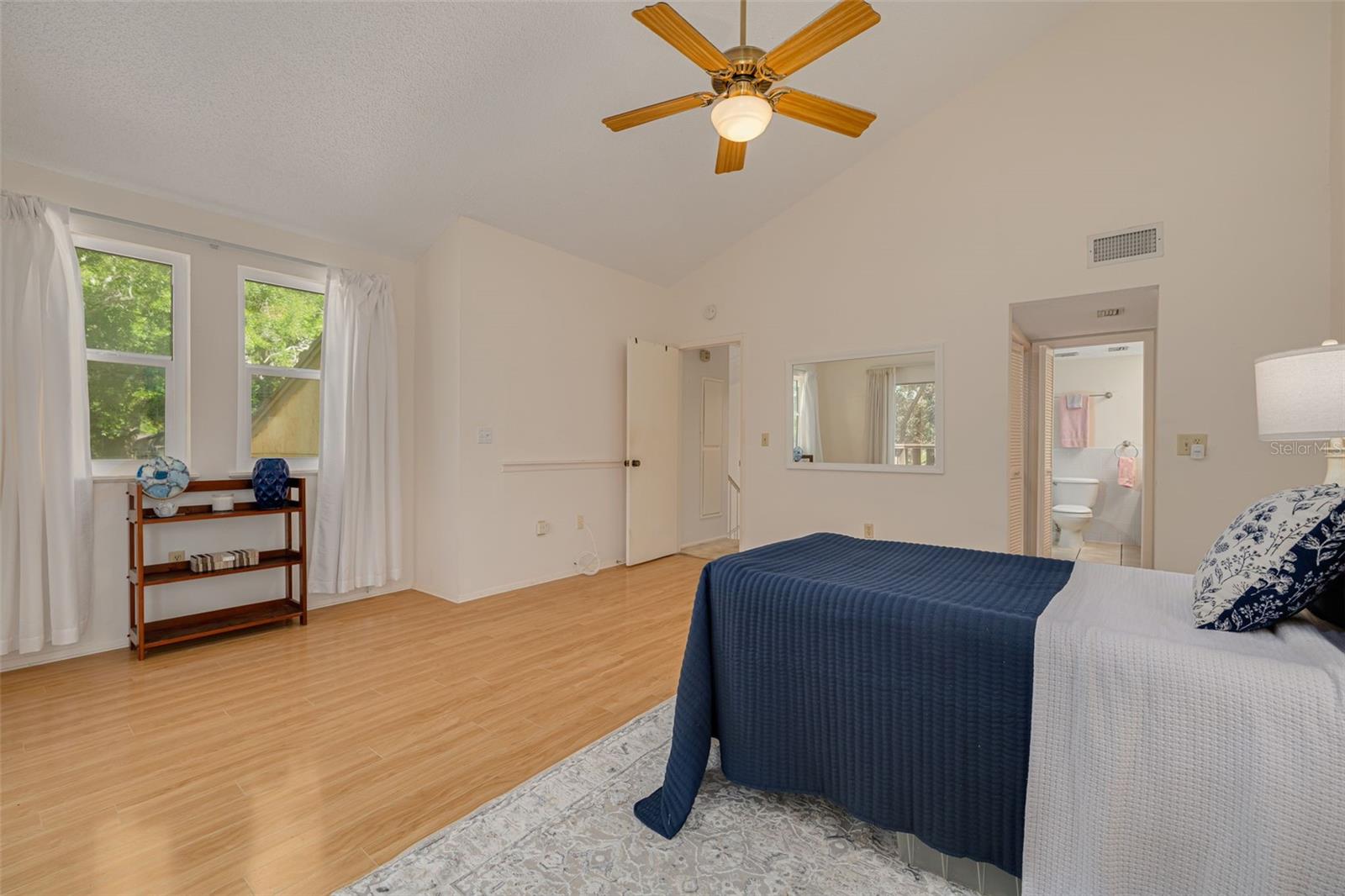 2101 SUNSET POINT RD #1305, CLEARWATER, FL, 33765