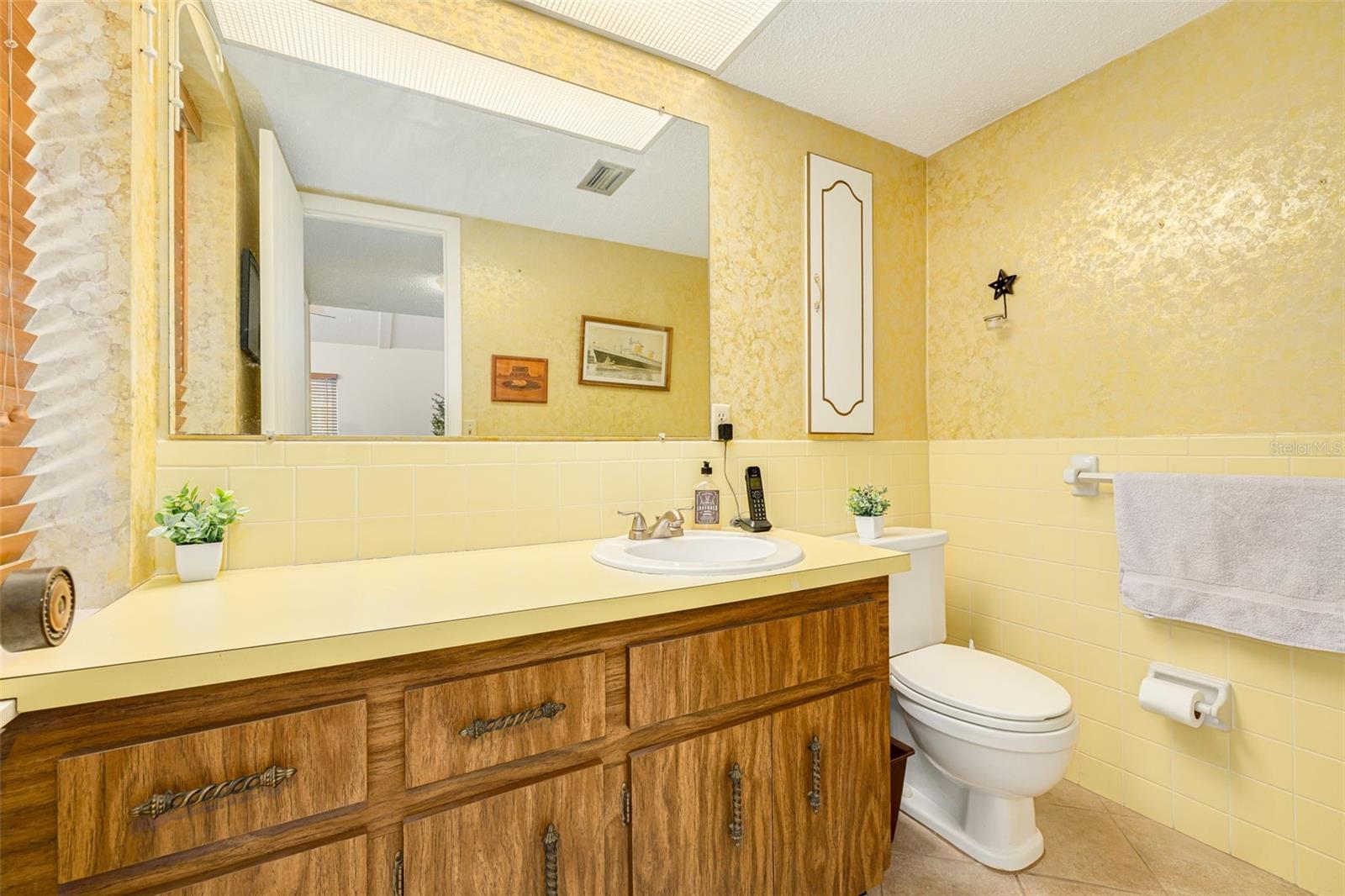 2101 SUNSET POINT RD #1305, CLEARWATER, FL, 33765