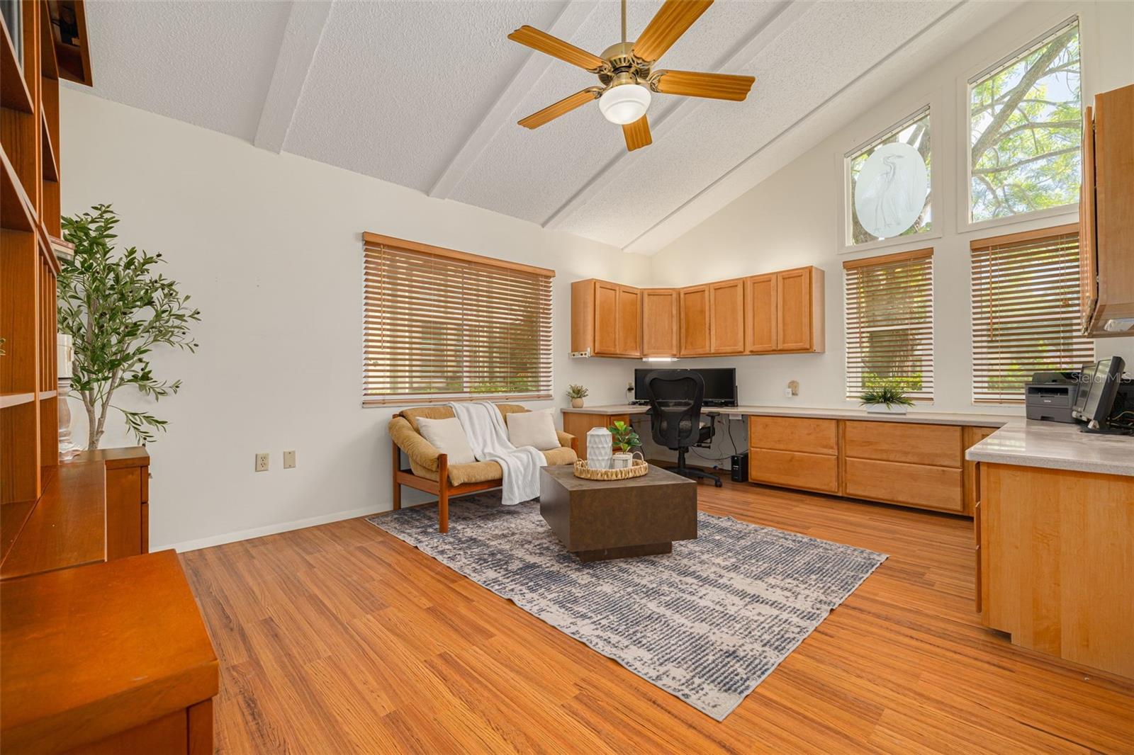 2101 SUNSET POINT RD #1305, CLEARWATER, FL, 33765