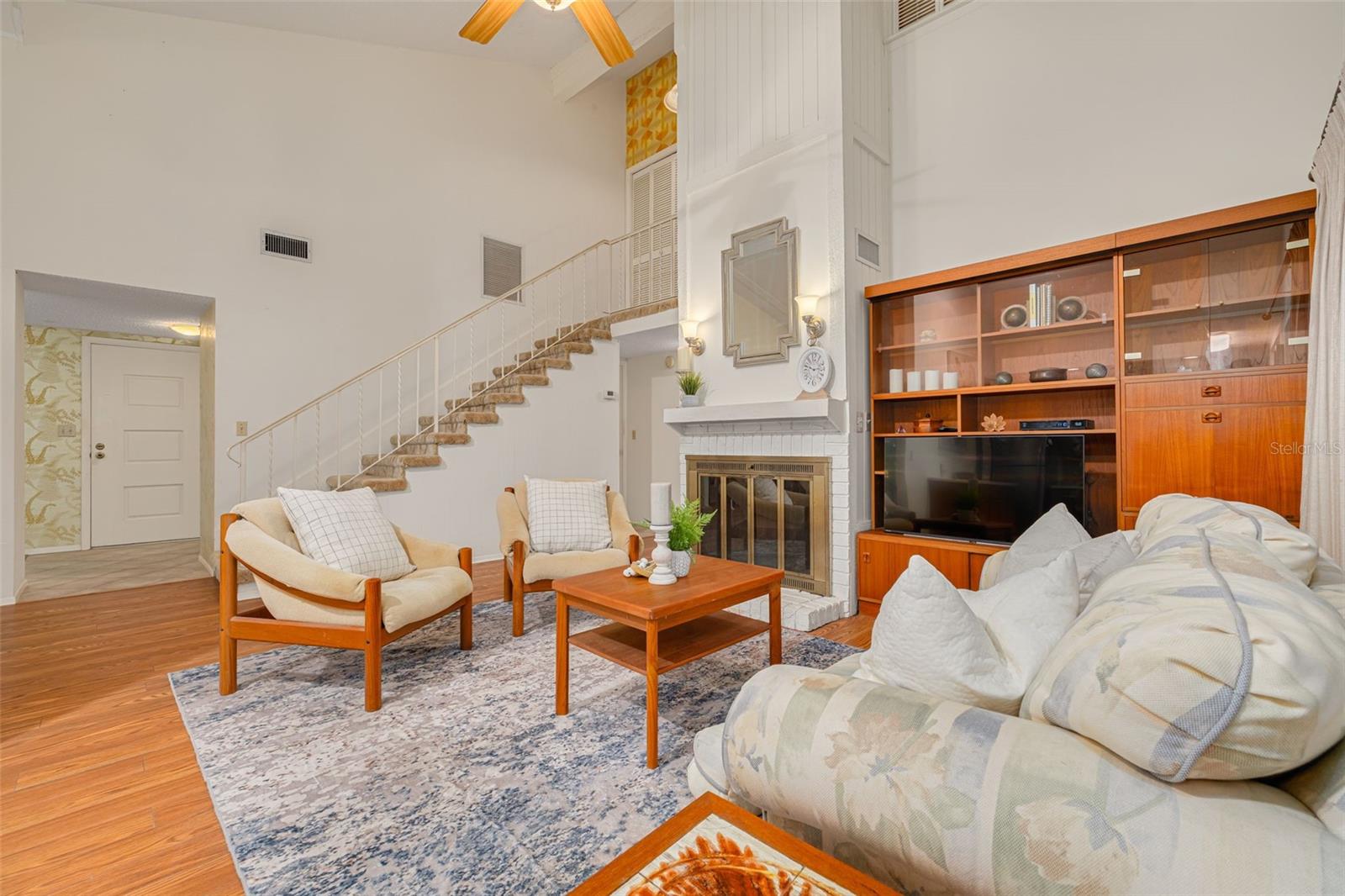 2101 SUNSET POINT RD #1305, CLEARWATER, FL, 33765