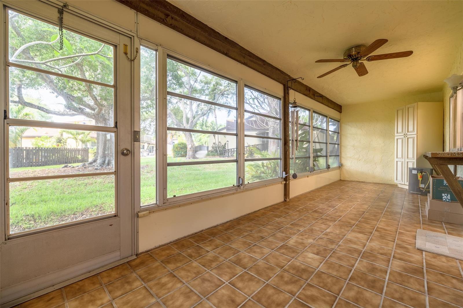 2101 SUNSET POINT RD #1305, CLEARWATER, FL, 33765