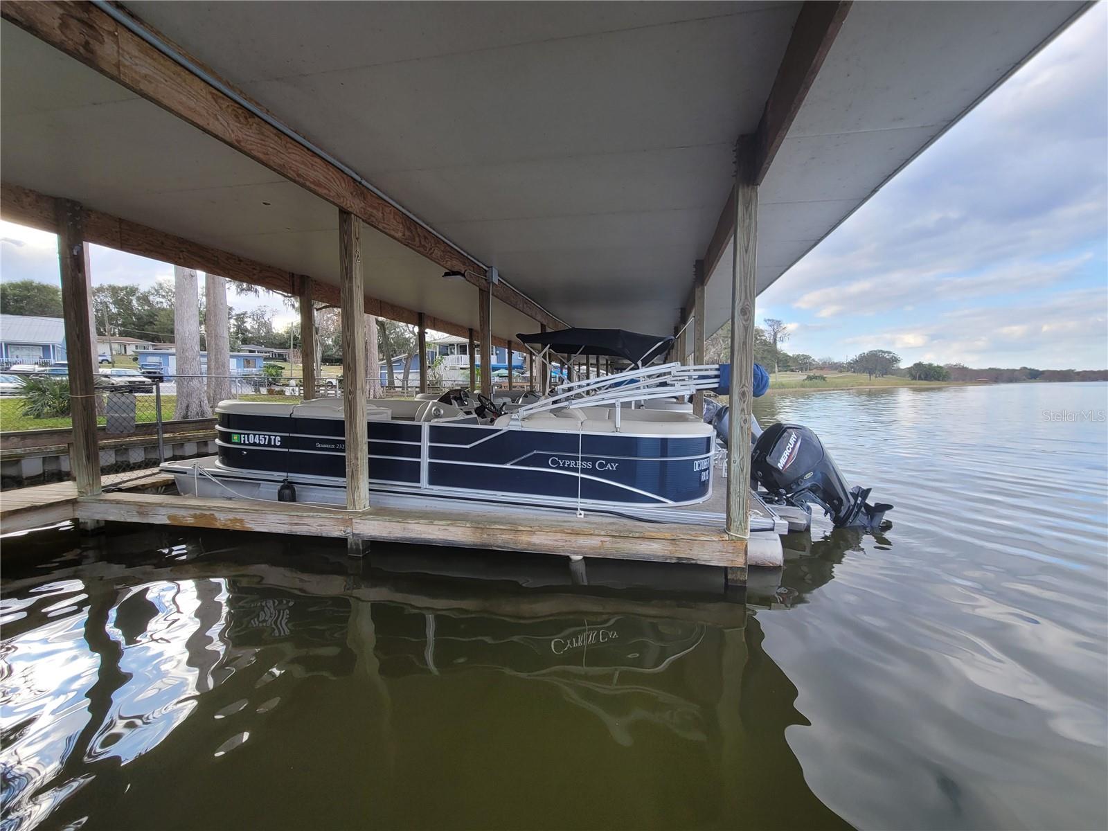 704 S LAKESHORE BLVD, HOWEY IN THE HILLS, FL, 34737