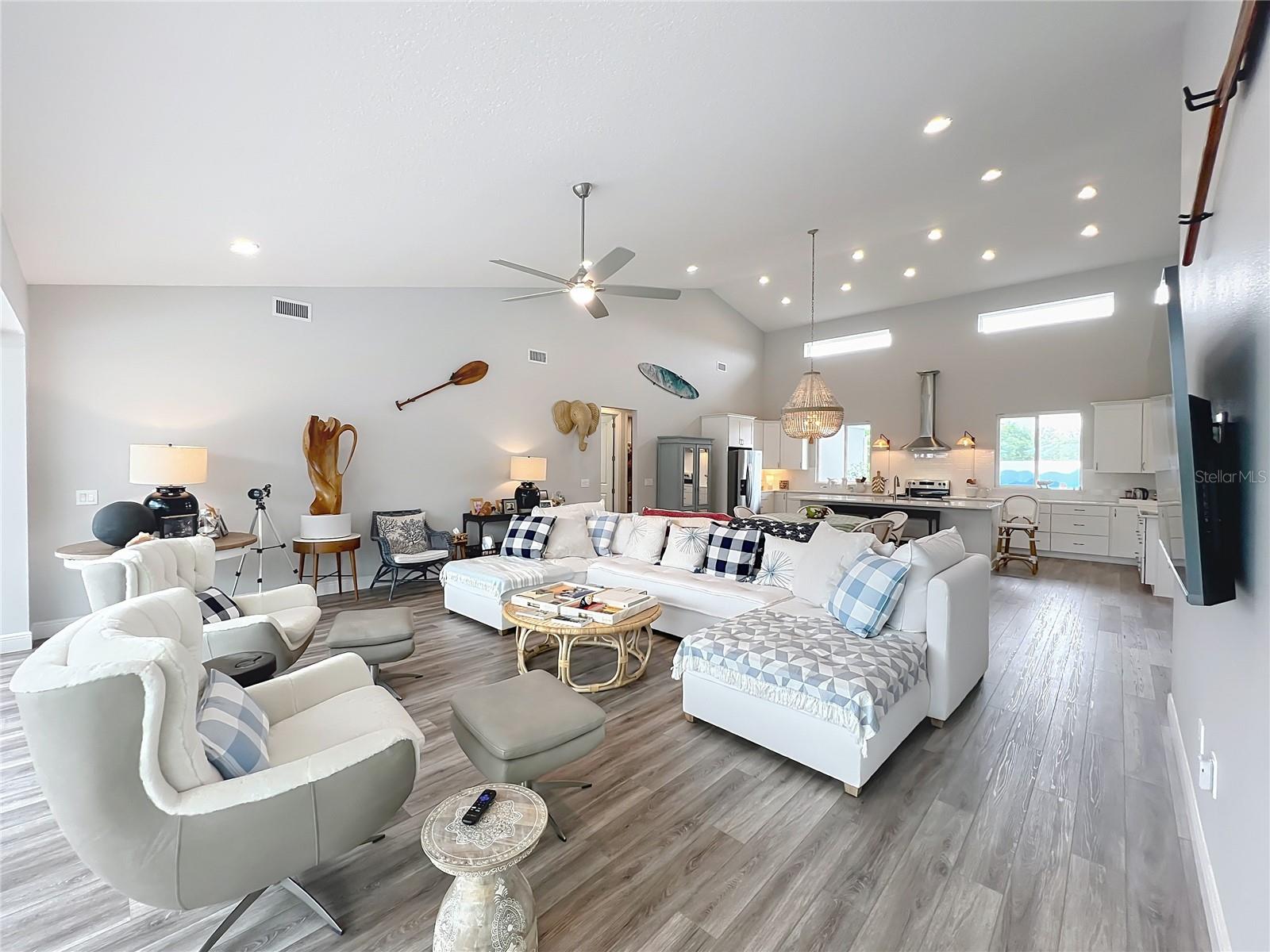 10220 & 10224 BAY LAKE RD, GROVELAND, FL, 34736