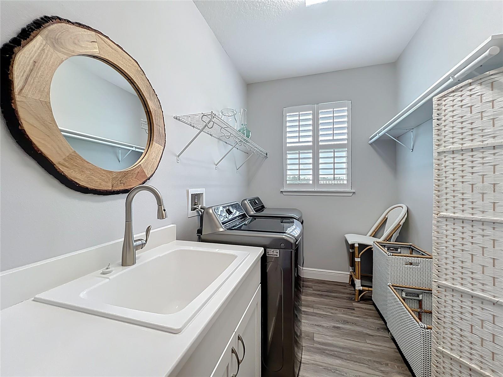 10220 & 10224 BAY LAKE RD, GROVELAND, FL, 34736