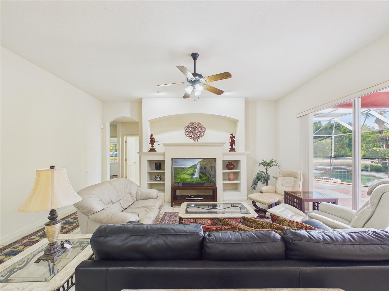 10207 ESTUARY DR, TAMPA, FL, 33647