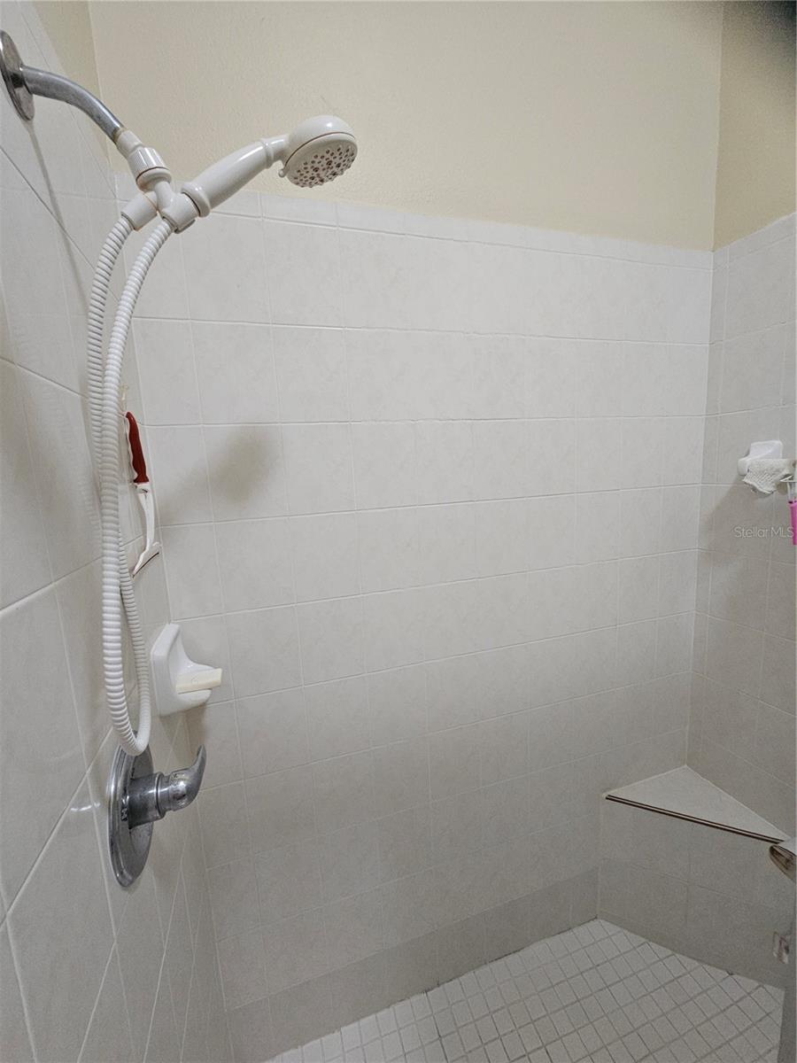 2038 GRANTHAM GREENS DR #2038, SUN CITY CENTER, FL, 33573