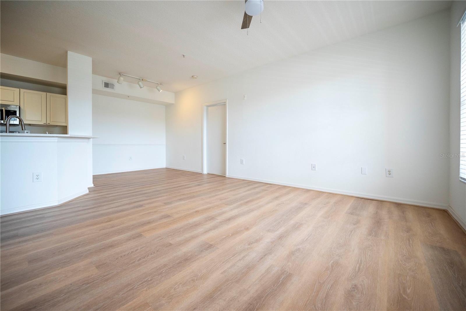 5554 METROWEST BLVD #4-211, ORLANDO, FL, 32811