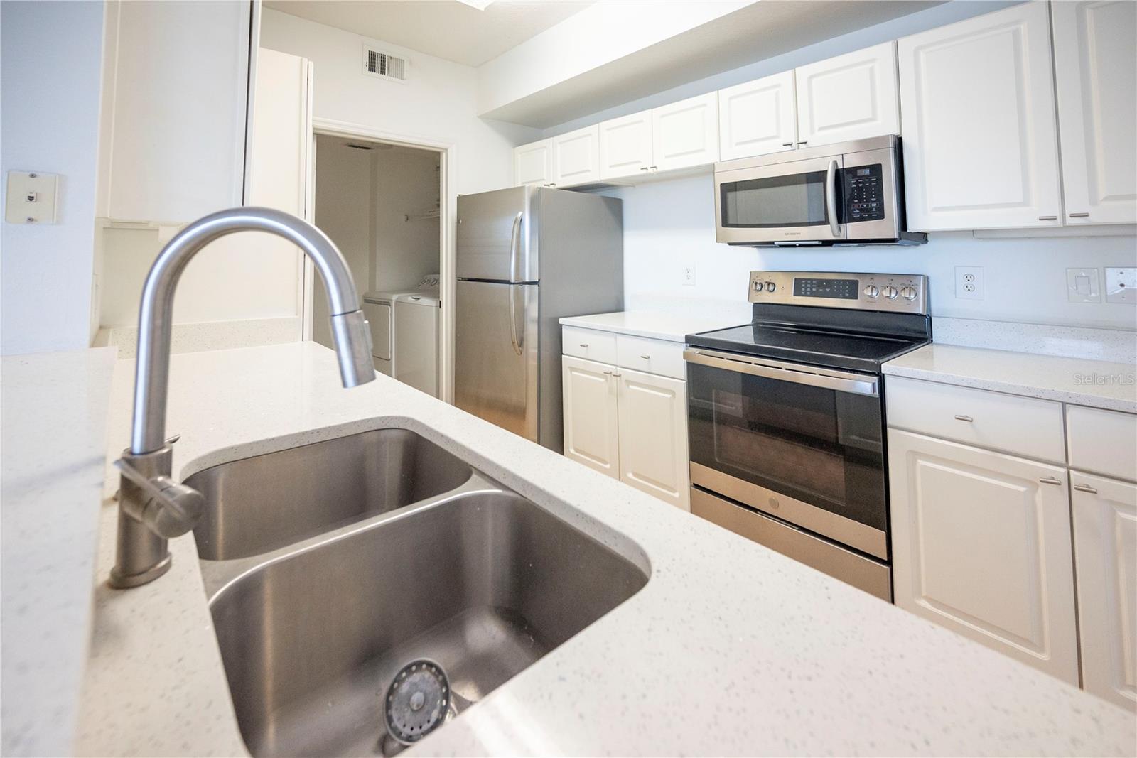 5554 METROWEST BLVD #4-211, ORLANDO, FL, 32811