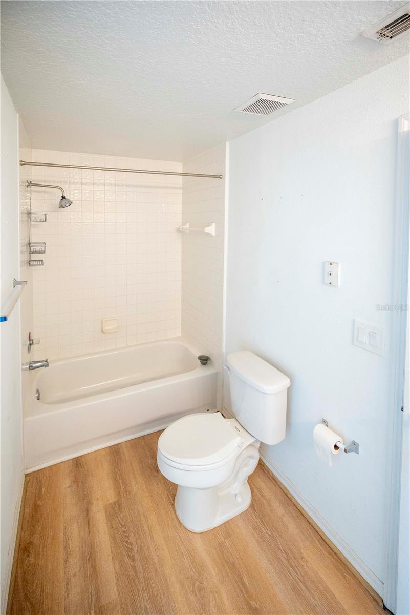 5554 METROWEST BLVD #4-211, ORLANDO, FL, 32811