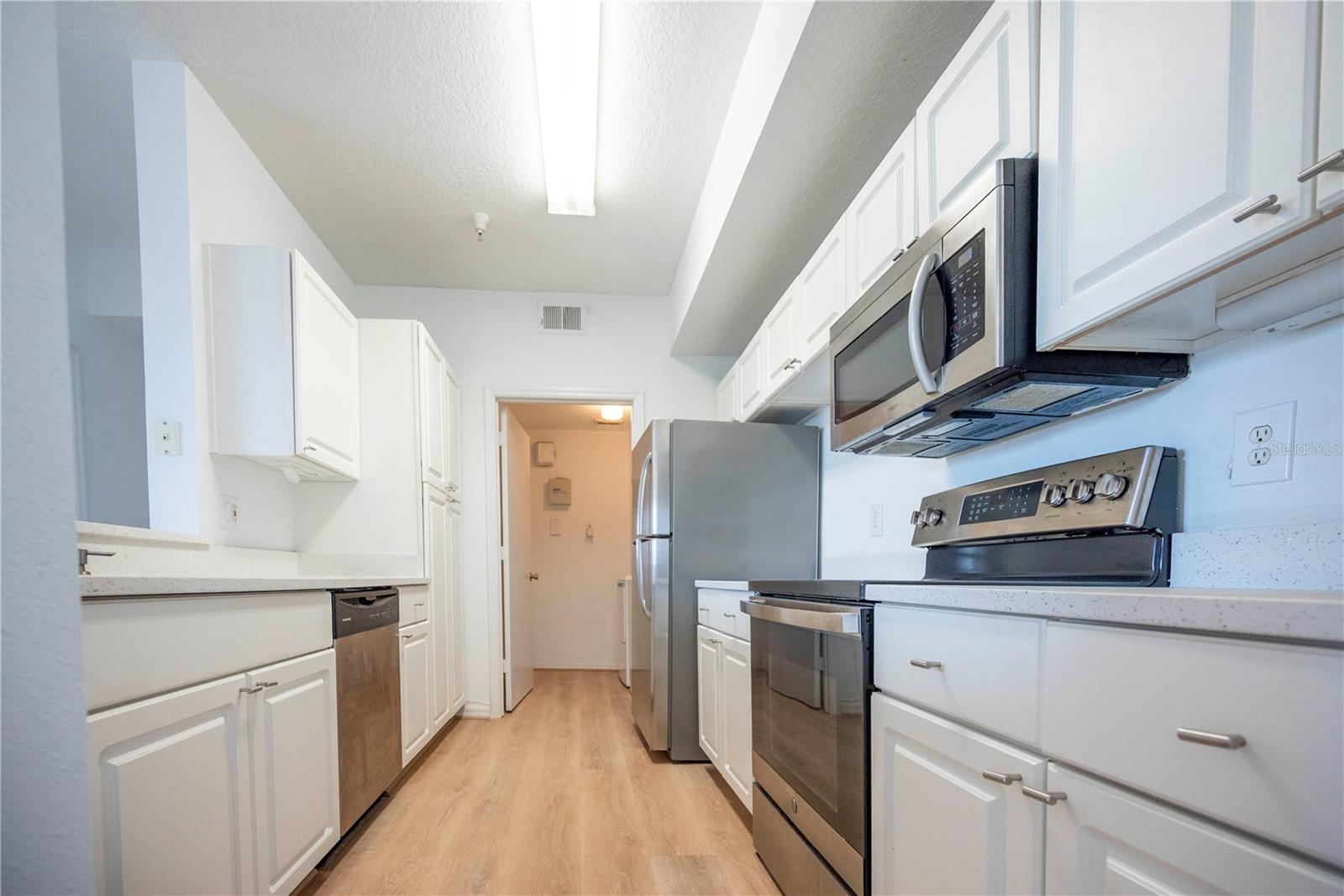 5554 METROWEST BLVD #4-211, ORLANDO, FL, 32811