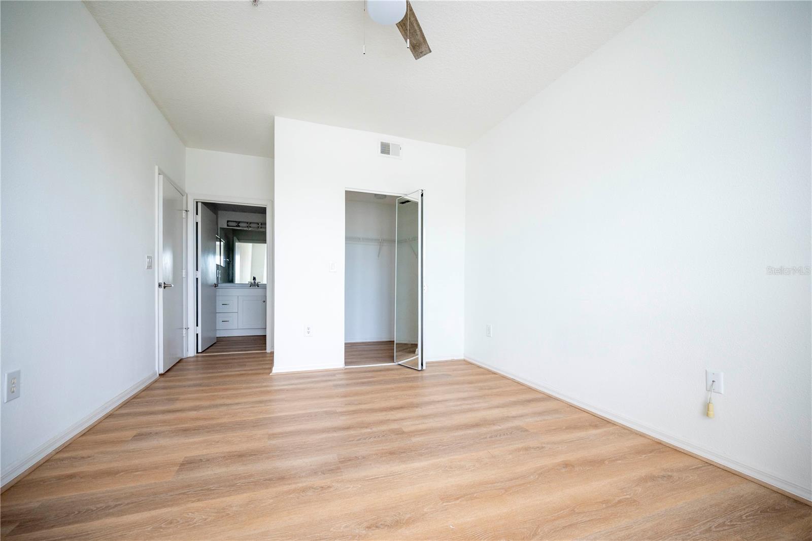 5554 METROWEST BLVD #4-211, ORLANDO, FL, 32811