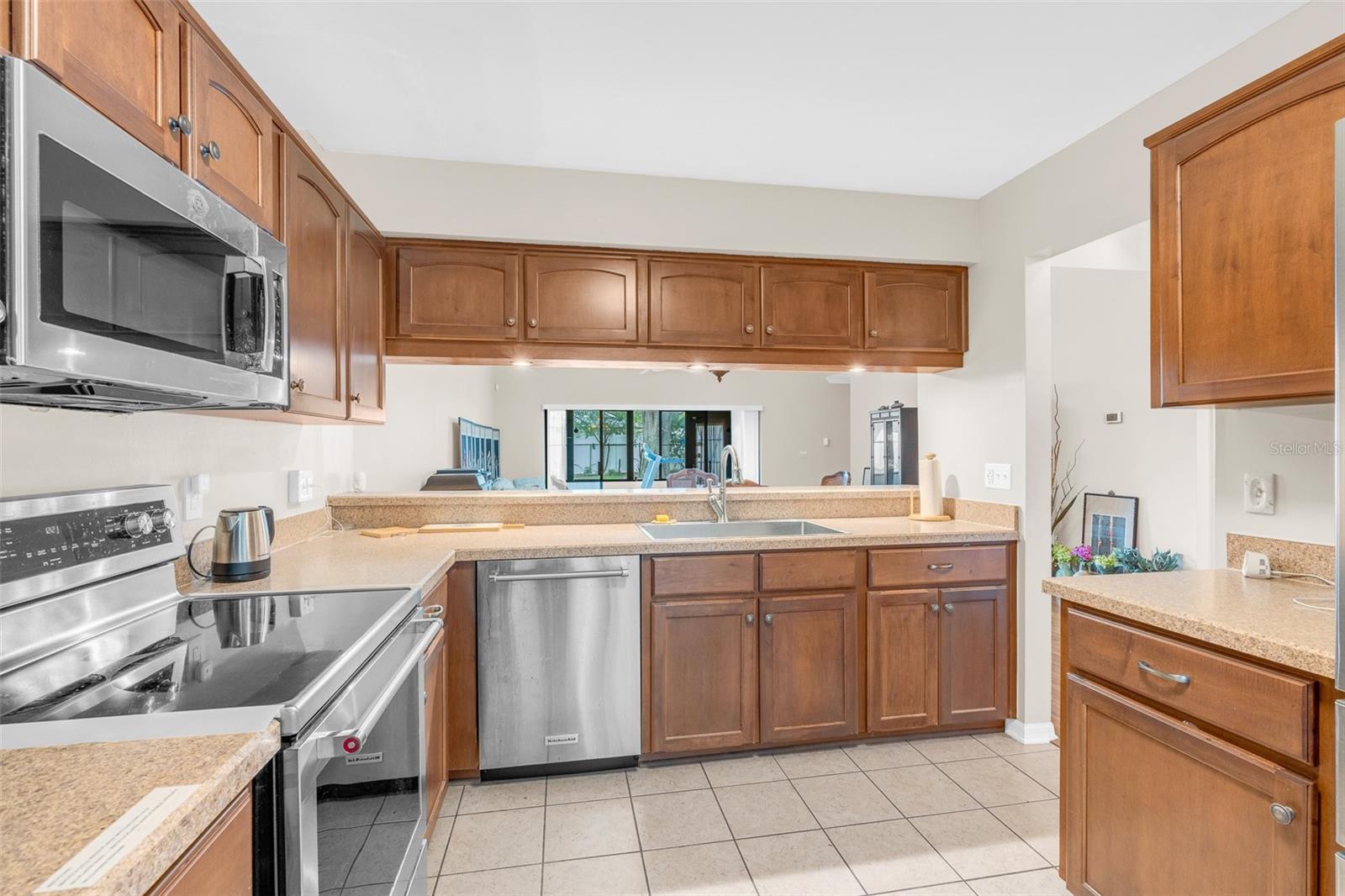 7516 CHAPELHILL DR, ORLANDO, FL, 32819