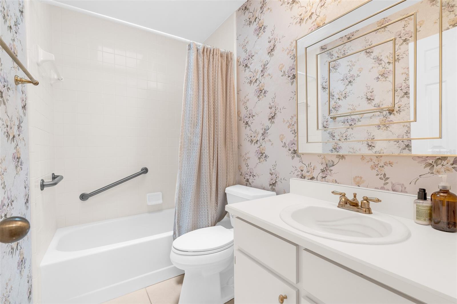 7516 CHAPELHILL DR, ORLANDO, FL, 32819