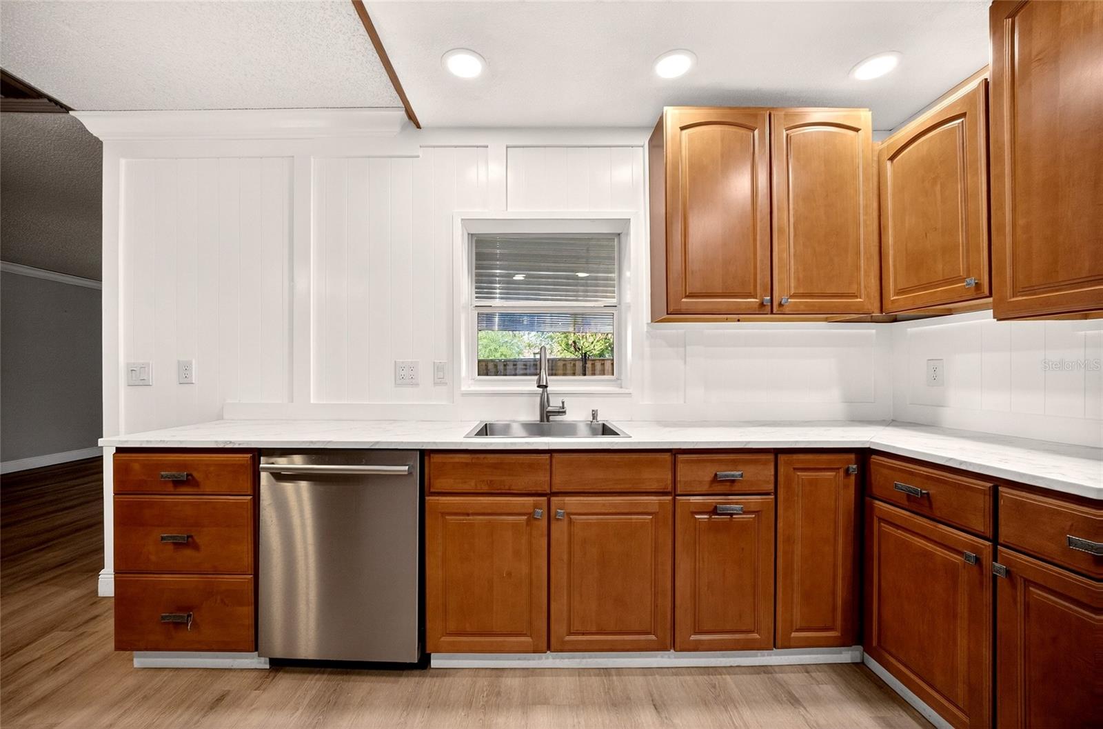 2906 ASH DR, LEESBURG, FL, 34748