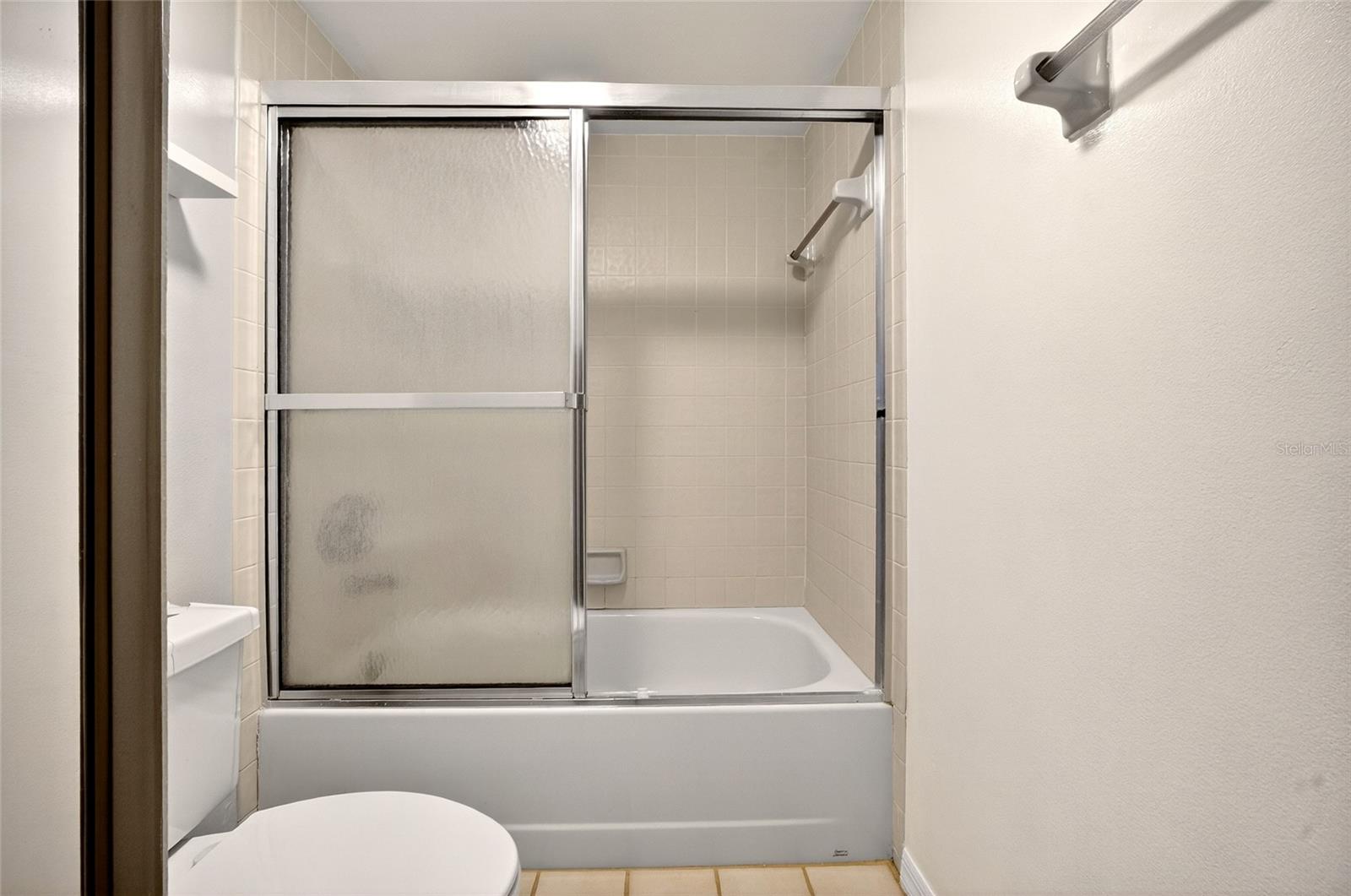 2906 ASH DR, LEESBURG, FL, 34748