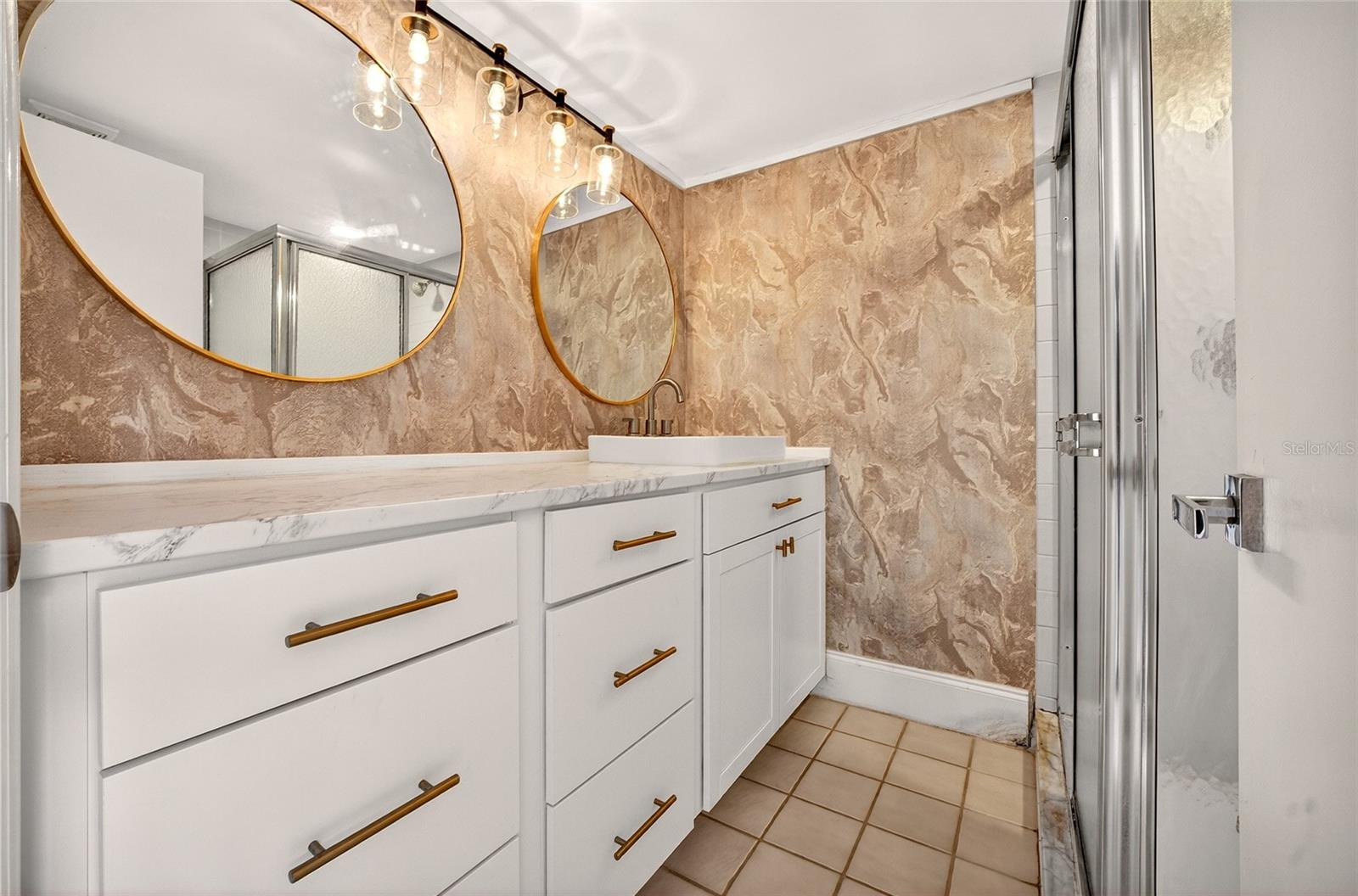 2906 ASH DR, LEESBURG, FL, 34748