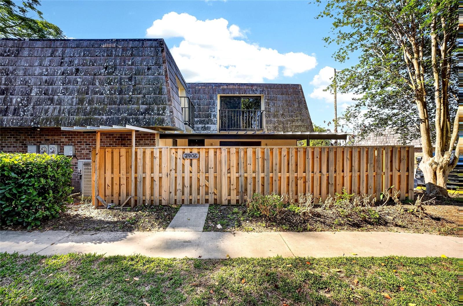 2906 ASH DR, LEESBURG, FL, 34748