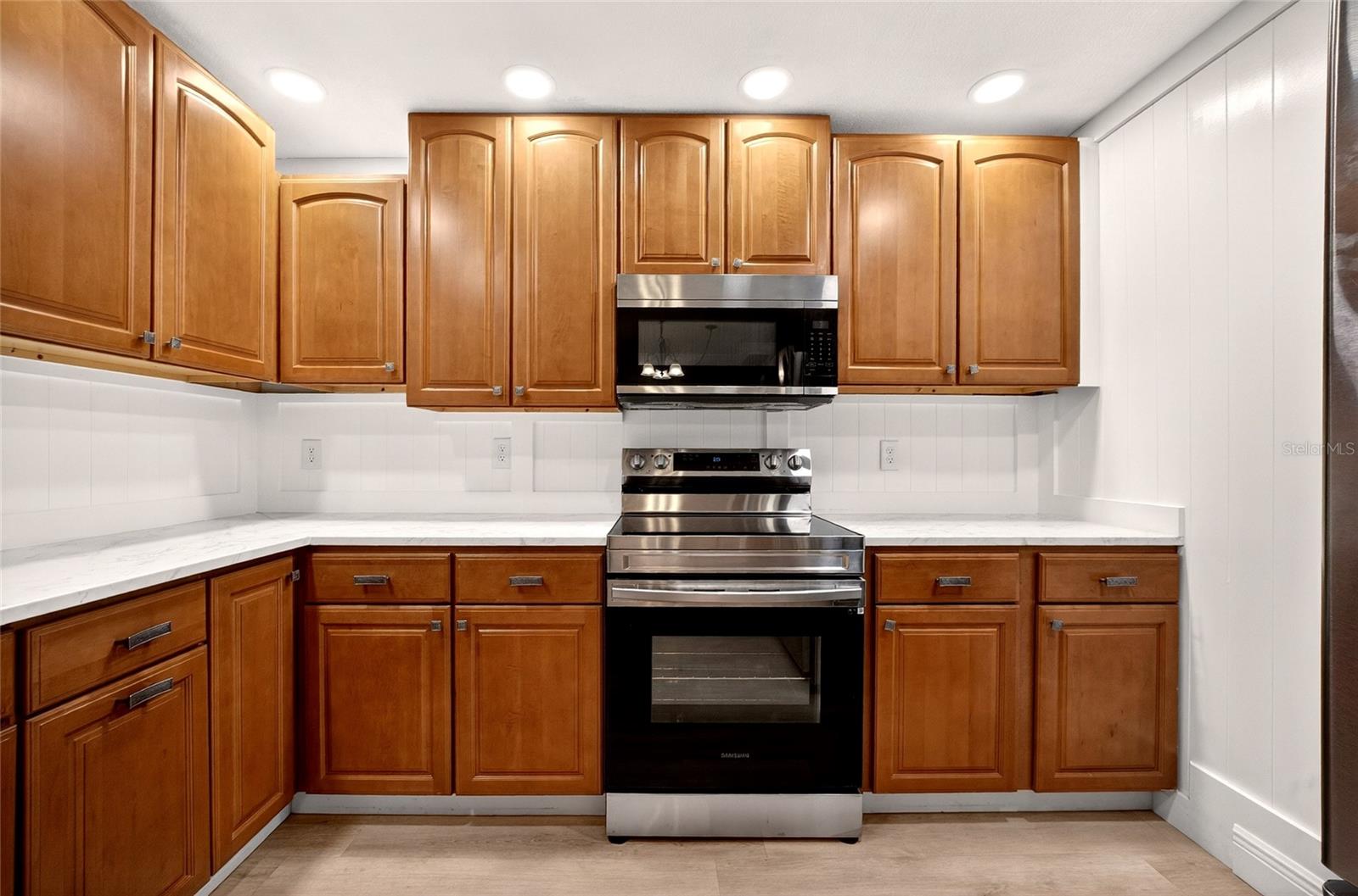 2906 ASH DR, LEESBURG, FL, 34748